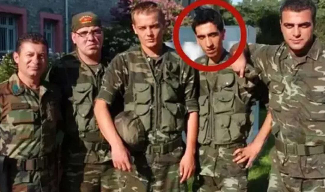 Emret Kumandanım dizisinde Naci karakterini oynayan ve Kemal Sunal'a benzerliği