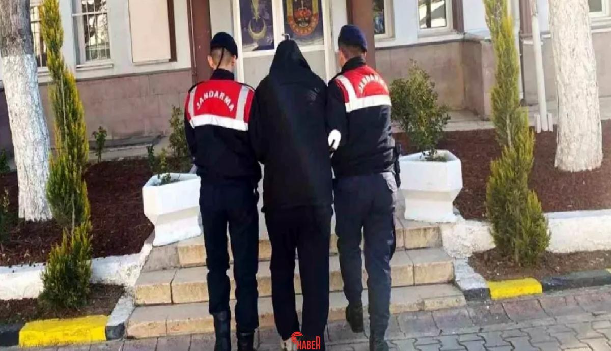 Yahşihan'da düzenlenen operasyonda iki firari hükümlü yakalanarak cezaevine teslim edildi.