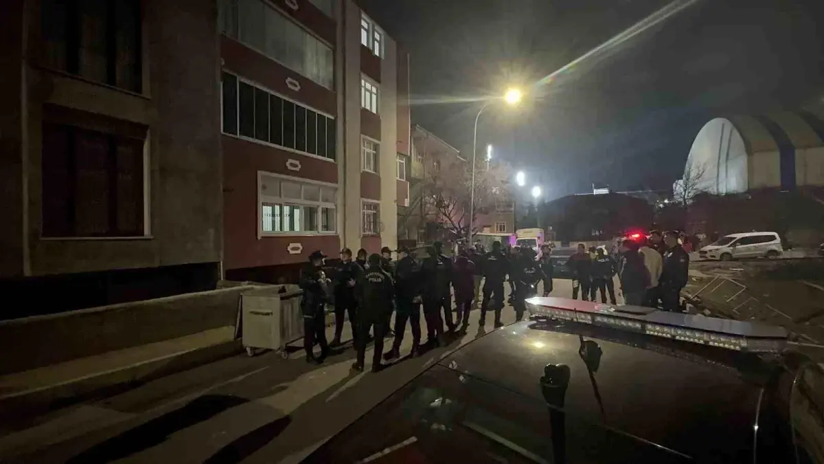 Kocaeli'de iki aile ortasında çıkan hengamede silah ve sopalar kullanıldı,