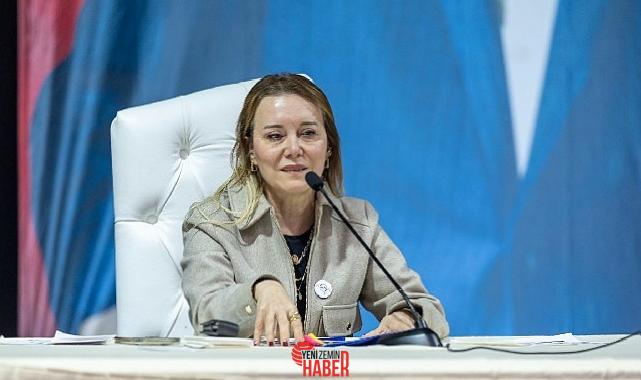Konak Belediye Meclisi’nin mart ayı toplantısına Dünya Bayanlar Günü’yle birlikte