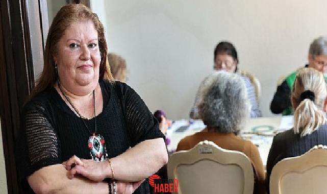 Konak Belediyesi’nin semt merkezlerindeki kurslara katılarak hayata bağlanan Güler Kurtul,