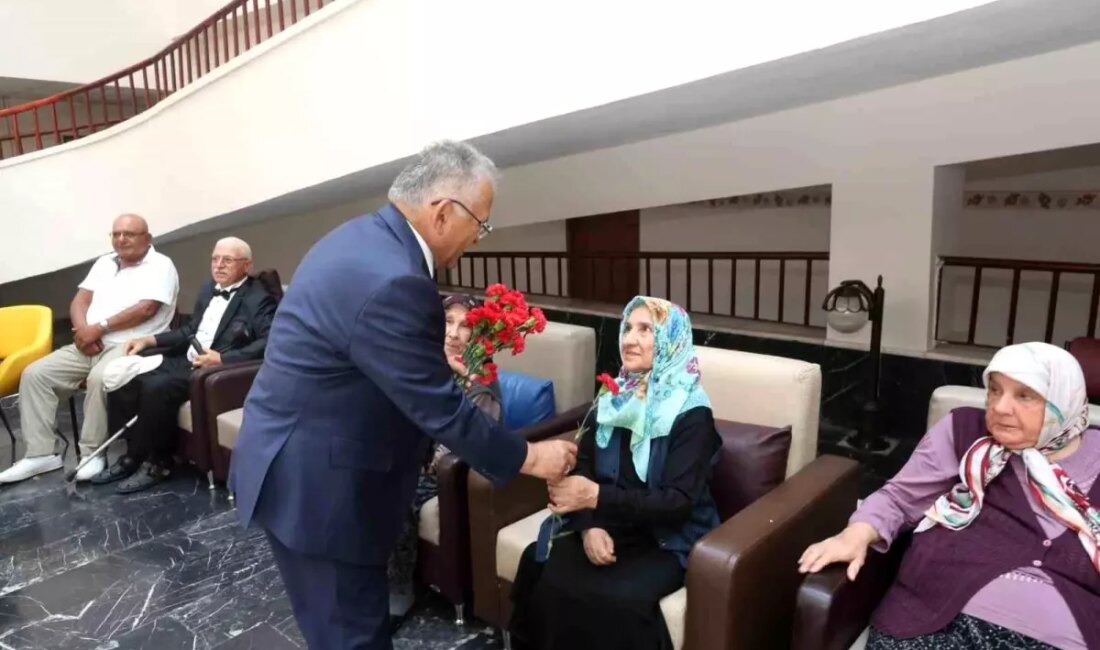 Kayseri Büyükşehir Belediye Lideri Dr. Memduh Büyükkılıç, 18-24 Mart Yaşlılara