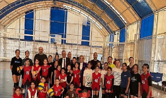 Kemer Belediye Başkanı Necati Topaloğlu, Belediye Meclis üyeleri Mehmet Akın