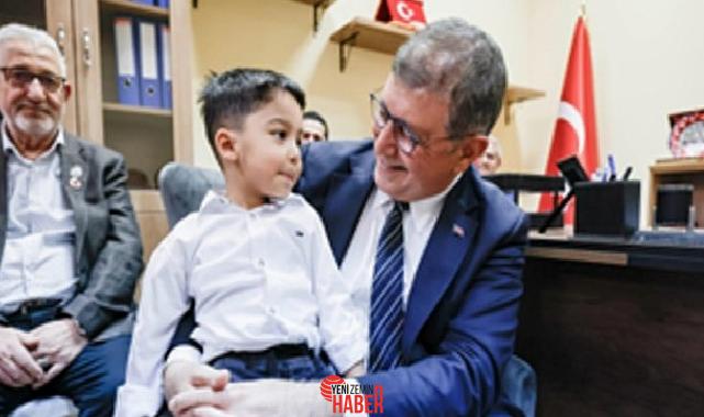 İzmir Büyükşehir Belediye Lideri Dr. Cemil Tugay, Muharip Gaziler Derneği
