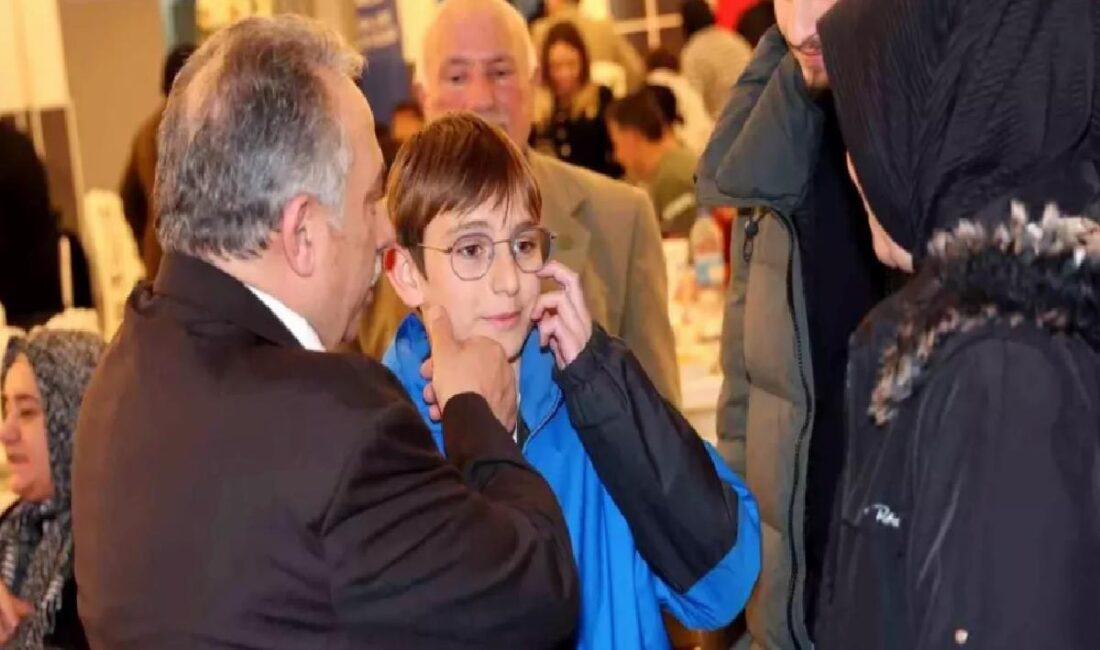 Talas Belediye Başkanı Mustafa Yalçın, 8 Mart Dünya Bayanlar Günü
