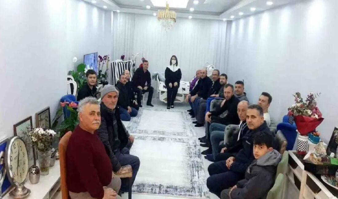 Bilecik'in Pazaryeri Belediye Başkanı Zekiye Tekin, geçirdiği ameliyat sonrası konutunda