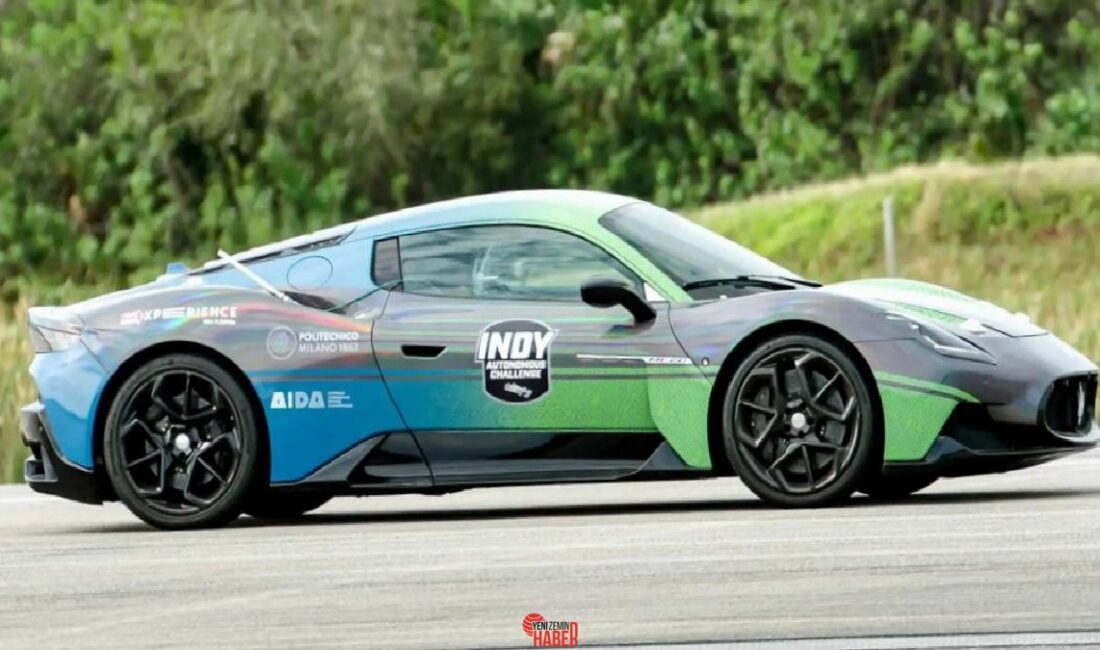 Maserati MC20, şoförsüz olarak 318 km/s sürate ulaşarak otonom sürüş