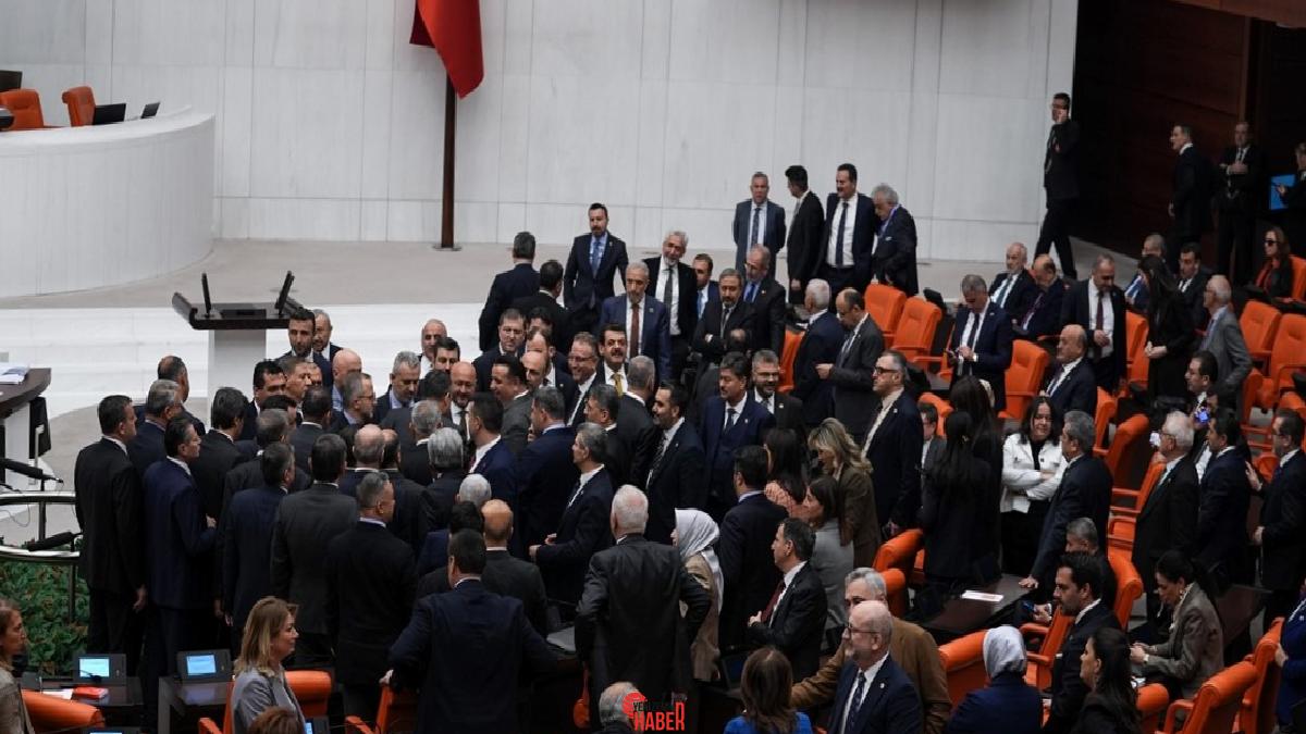 Emekli bayram ikramiyesinin 3 bin liradan 4 bin liraya yükseltilmesini