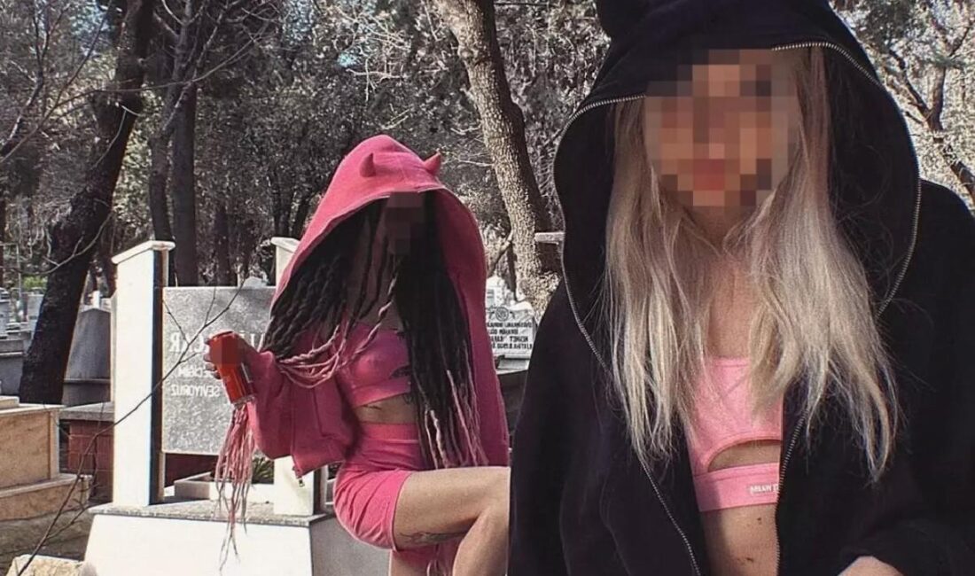 Antalya'da mezarlıkta görüntüleriyle tepki toplayan genç kızlar, Türkiye'yi terk etti.