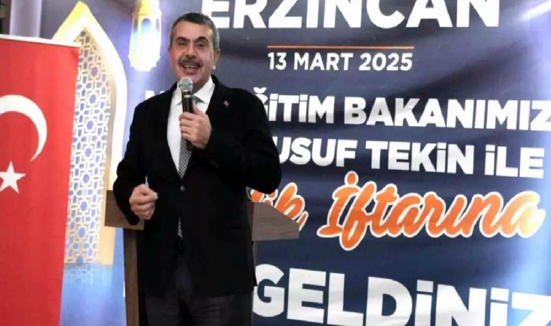 Milli Eğitim Bakanı Yusuf Tekin, Erzincan Valiliği'nin düzenlediği Gençlik İftarı