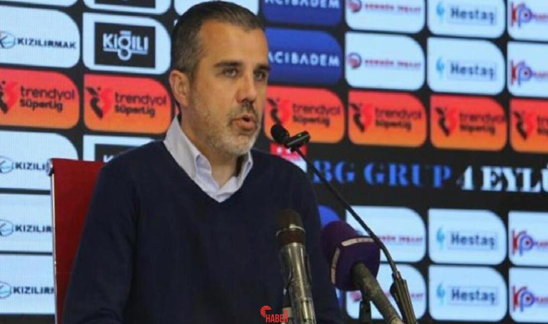 Sivasspor deplasmanından mağlubiyetle ayrılan Adana Demirspor'da Teknik Direktör Mustafa Alper