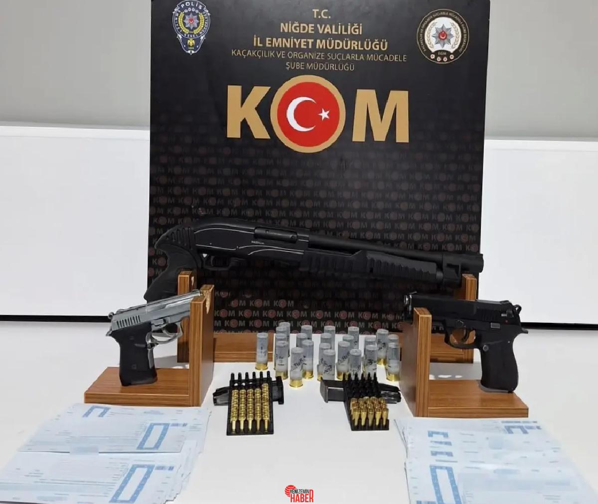 Niğde'de düzenlenen operasyonda 4 şüpheli gözaltına alındı, 1'i tutuklandı. Silah