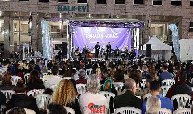 Nilüfer Belediyesi’nin düzenlediği Ramazan Sokağı’nda sahne alan İncesaz, dinleyenlere harika
