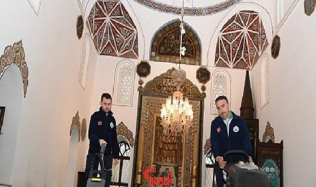 Osmangazi Belediyesi, Ramazan Bayramı’nda vatandaşların ibadetlerini hijyenik, ferah ve huzurlu