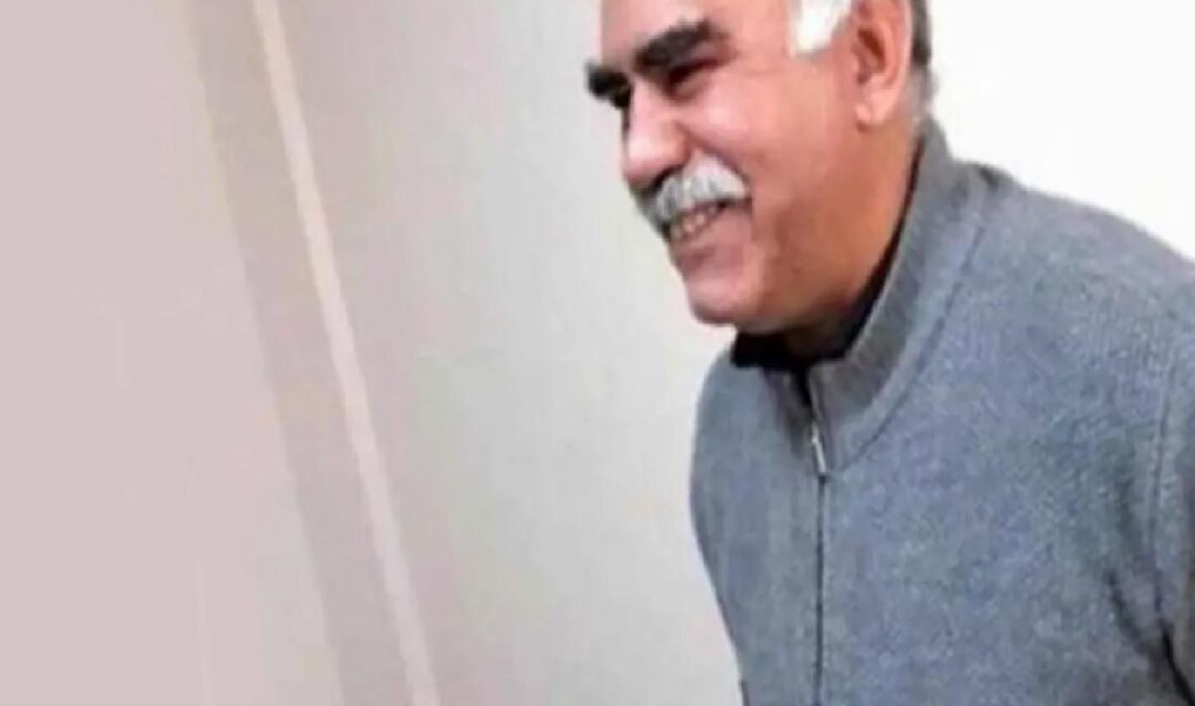 Terör örgütüne silah bırakma daveti yapan PKK elebaşı Abdullah Öcalan'ın
