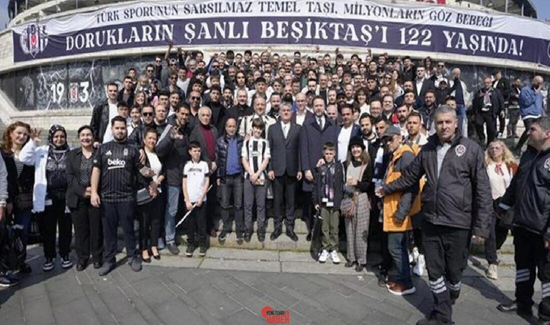 Beşiktaş'ta klasik bayramlaşma merasimi; lider Serdal Adalı, ikinci lider Hakan