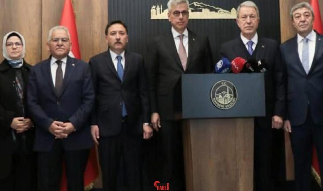 37 bin sıhhat çalışanı alımına ilişkin konuşan Sağlık Bakanı Memişoğlu,