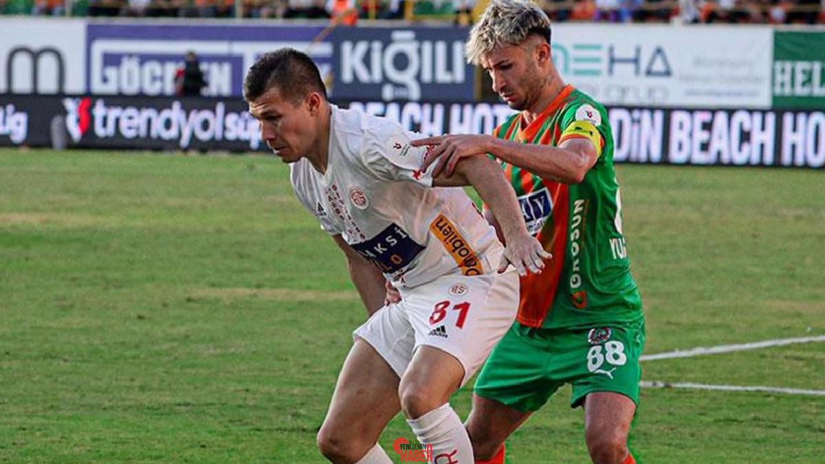 Trendyol Üstün Lig'in 29. haftasında Onvo Antalyaspor ile Corendon Alanyaspor,