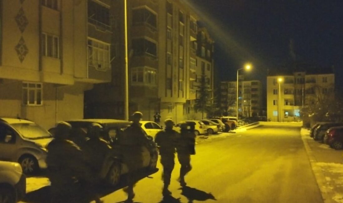 Samsun, İstanbul, Malatya, Gaziantep ve Tokat'ta düzenlenen siber dolandırıcılık operasyonunda