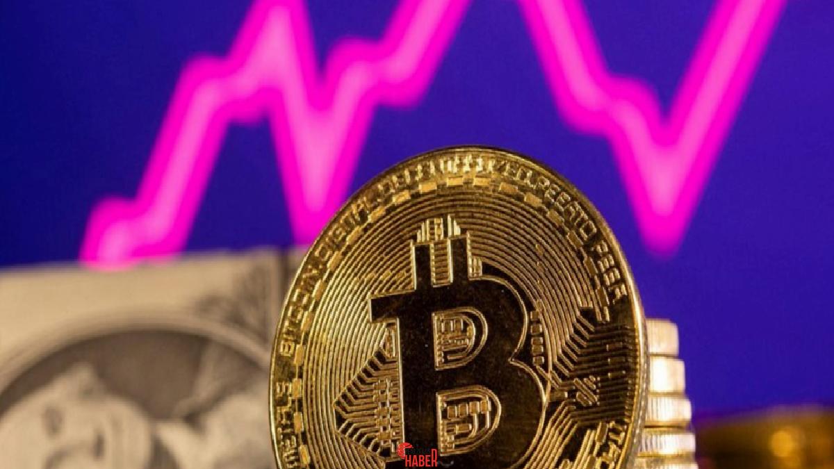 ABD Başkanı Trump, rezervlerinde Bitcoin, Ether, XRP, Solana ve Cardano
