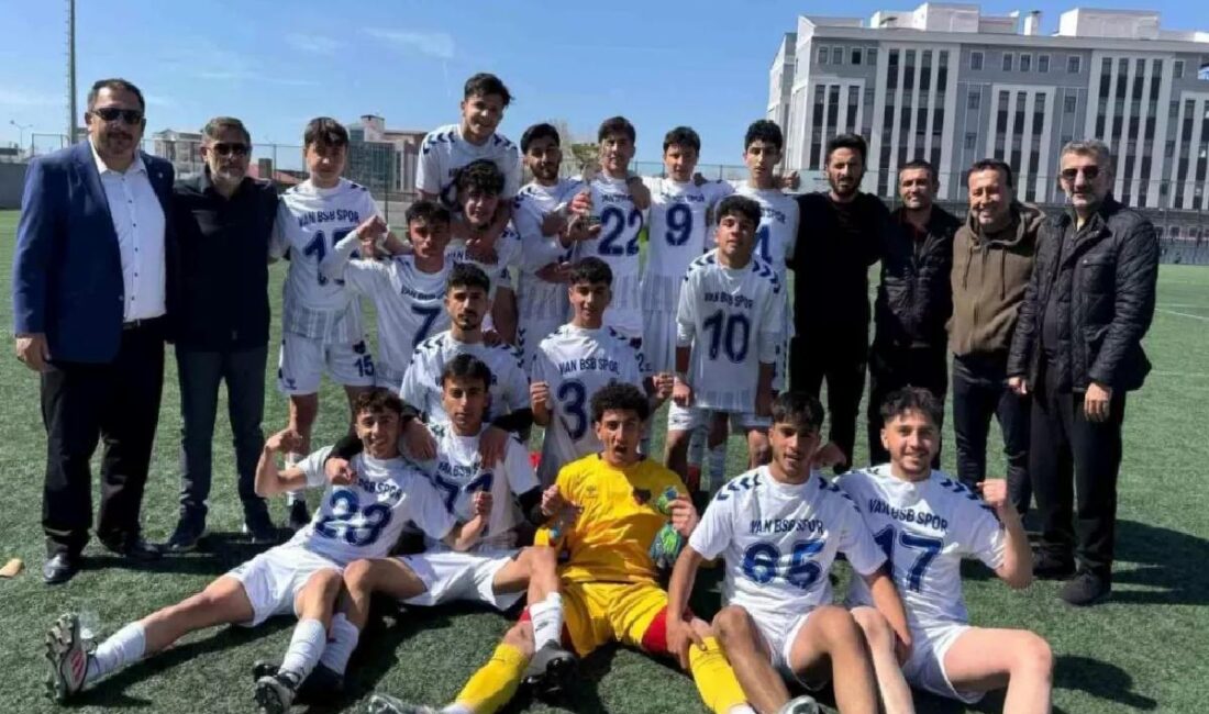 Lokal U-18 Yaş Kategorisi Liginde çaba eden Van Büyükşehir Belediyesi