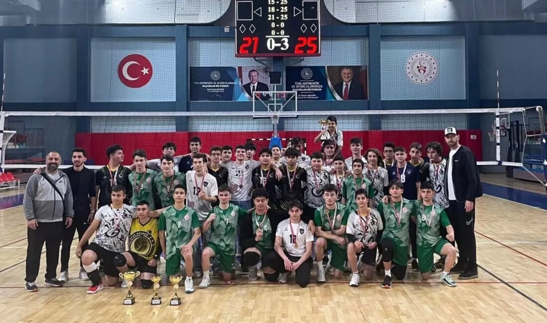 2025 devrinde düzenlenen Yıldız Erkekler Voleybol Mahalli Lig karşılaşmalarında Düzce