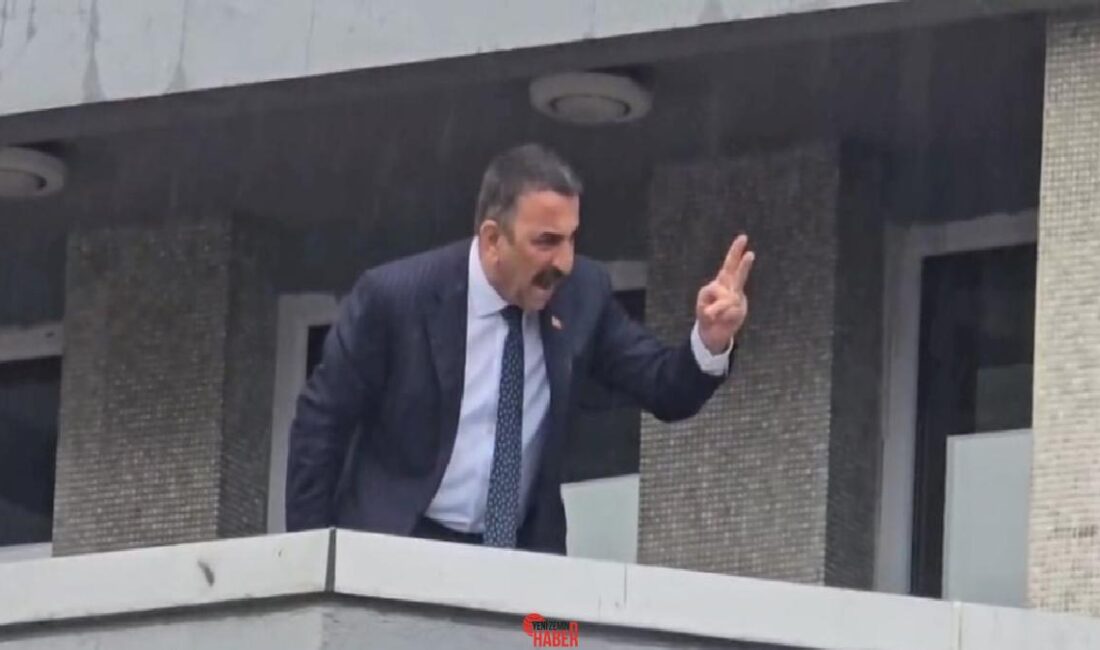 Zonguldak Valisi Osman Hacıbektaşoğlu, Çanakkale Zaferi’nin yıl dönümü münasebetiyle CHP’nin