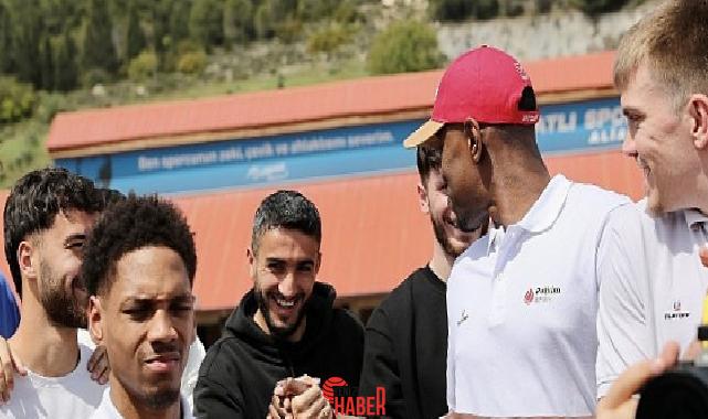 Türkiye Profesyonel Futbol Liglerinin bu yılki tek namağlup ekibi Aliağaspor