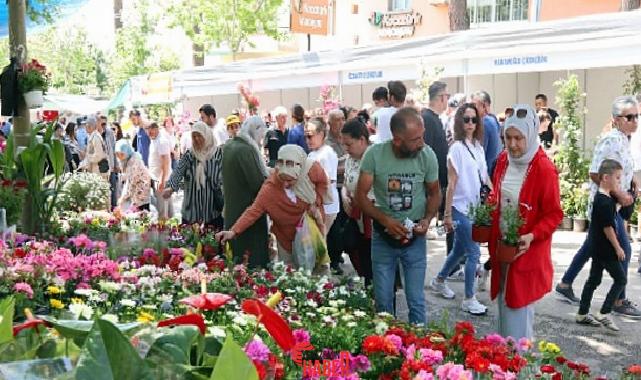 Bayındır Belediyesi tarafından her yıl klasik olarak düzenlenen Uluslararası Çiçek Festivali'nin bu