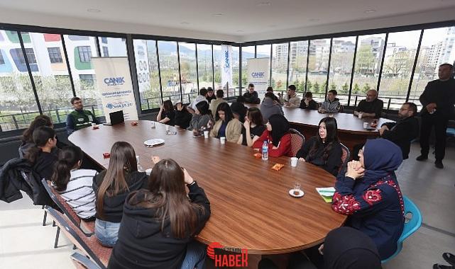 Canik Belediyesi, ilçede Bağımlılık ve Bağımlılıkla Uğraş bahisli seminer programı