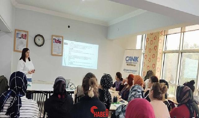 Canik Belediyesi ilçede düzenlediği eğitim ve seminer programlarıyla takdirleri toplamayı