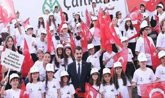 Çankaya Belediyesi, 23 Nisan'ı ilçenin dört bir yanında renkli etkinliklerle kutlamaya