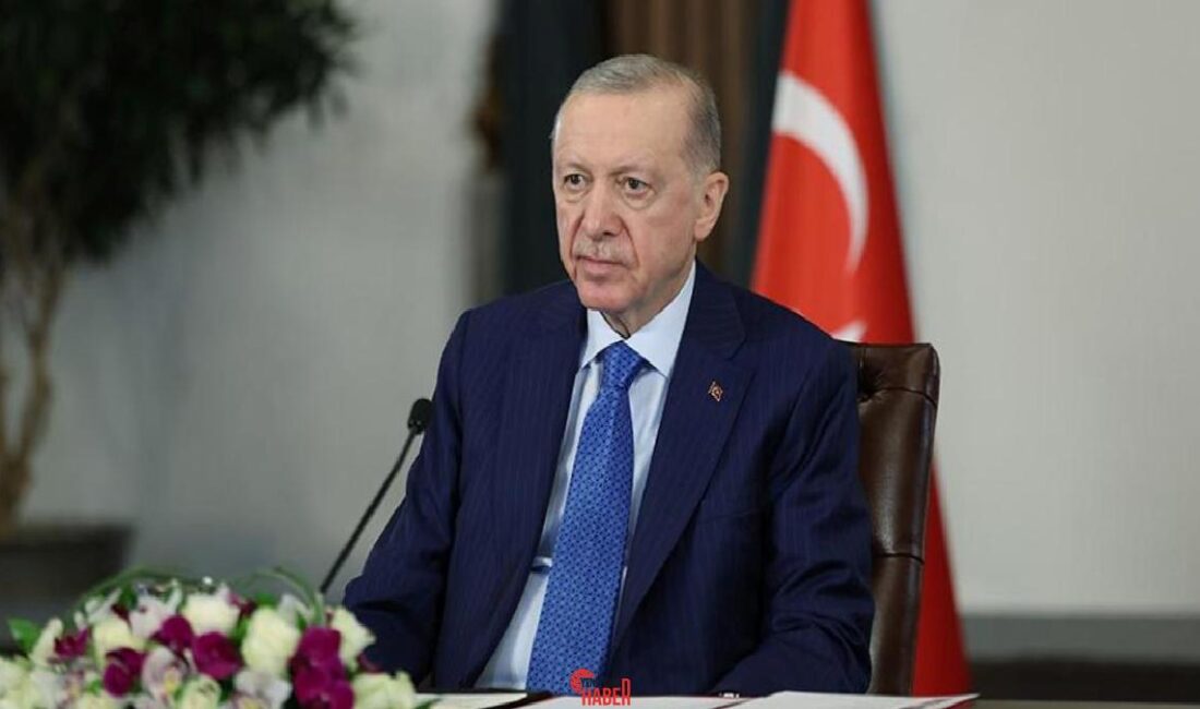 Cumhurbaşkanı Recep Tayyip Erdoğan, UEFA Gençlik Ligi yarı final maçında