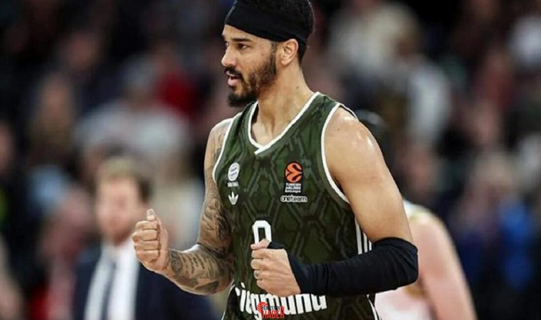 Basketbol THY Avrupa Ligi'nde Bayern Münih forması giyen Nick Weiler-Babb,