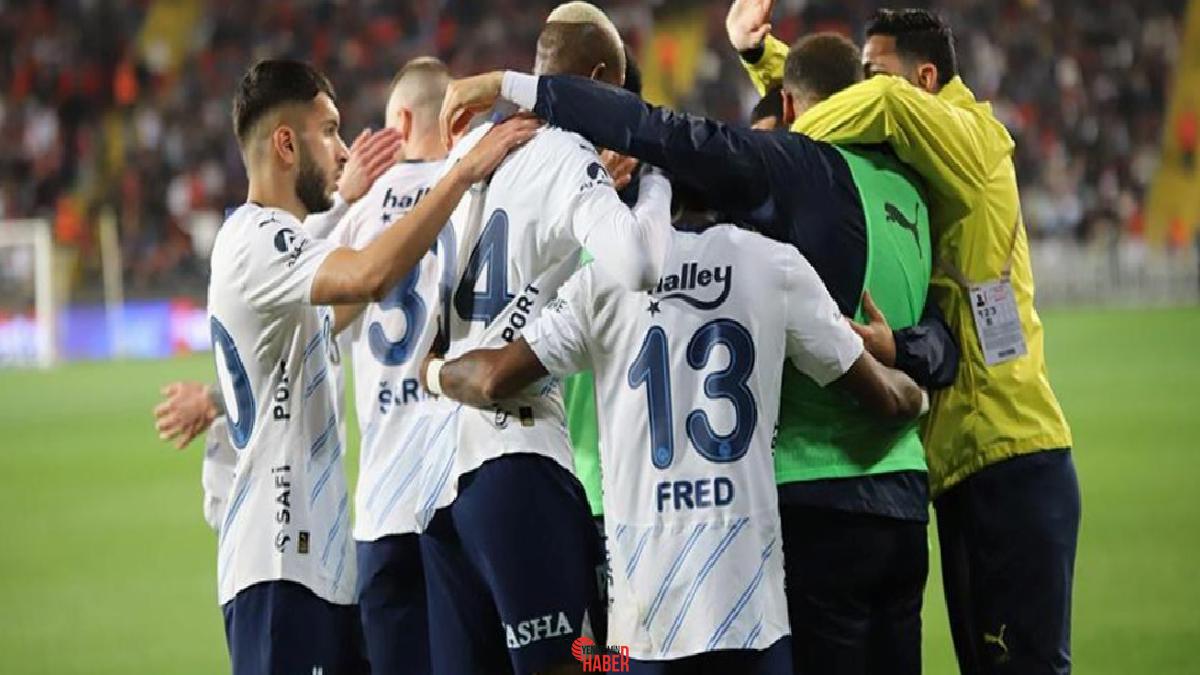 Gaziantep FK karşısında geriye düşen Fenerbahçe alandan 3 puanla ayrılırken,