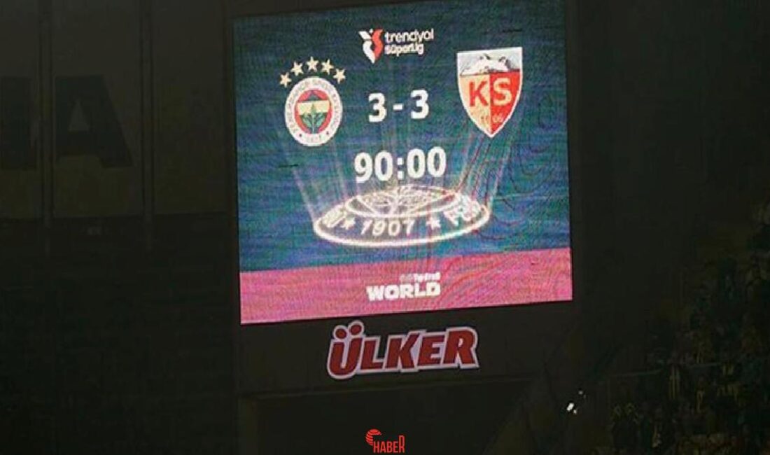 Fenerbahçe, Kayserispor karşısında son dakikalarda yediği golle alanında puan kaybı
