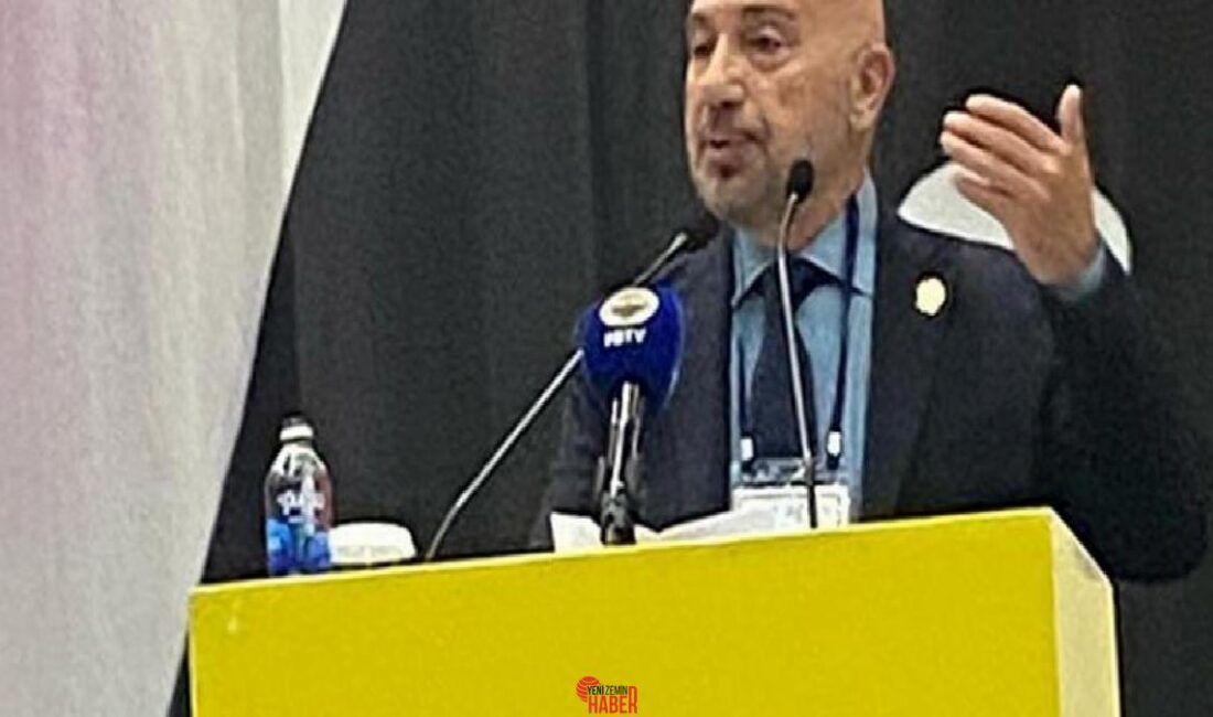 Fenerbahçe Yüksek Divan Heyeti'nde eski yöneticilerden Hakan Bilal Kutlualp, birinci