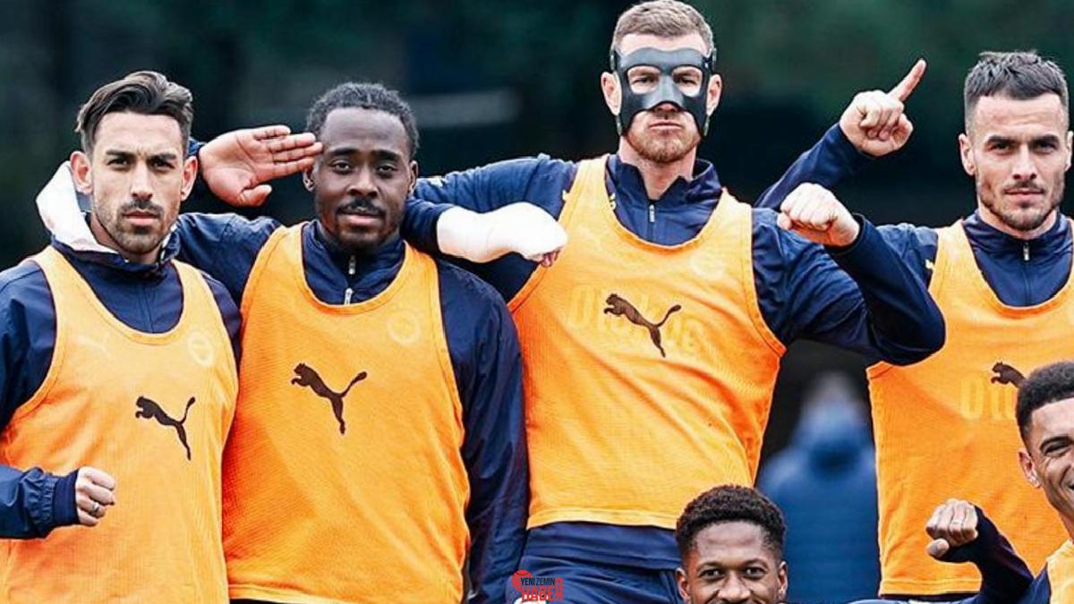 Fenerbahçe'de İrfan Can Kahveci ile Bright Osayi-Samuel, Beşiktaş'a karşı oynadıkları