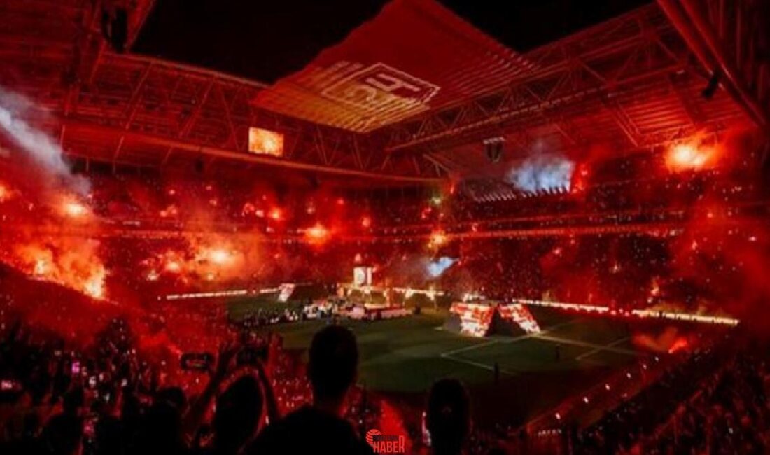 Galatasaray şampiyonluk gayretine devam ederken bir yandan gelecek dönem için