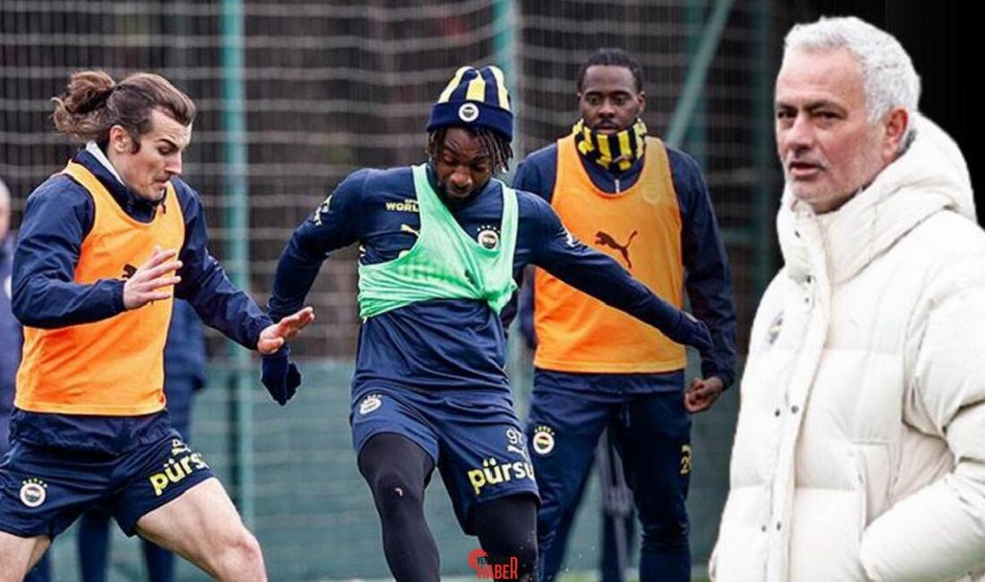 Muhteşem Lig'in 31. haftasında deplasmanda Sivasspor ile karşılaşacak Fenerbahçe müsabakanın