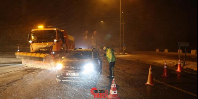 Kar ve tipi nedeniyle kapanan Kayseri-Malatya ve Kayseri-Kahramanmaraş kara yolları