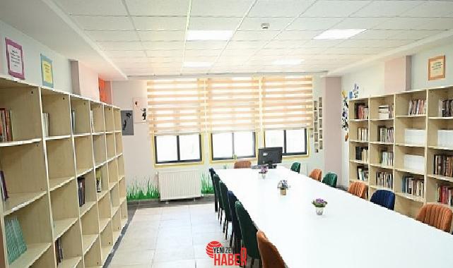 Kartepe’de bulunan Kocaeli Hoş Sanatlar Lisesi, şair ve müellif Enver