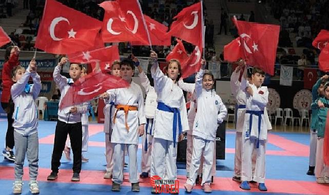 Kocaeli Büyükşehir Belediyesi’nin mesken sahipliğinde düzenlenen Türkiye Çocuklar Karate Şampiyonası’nda