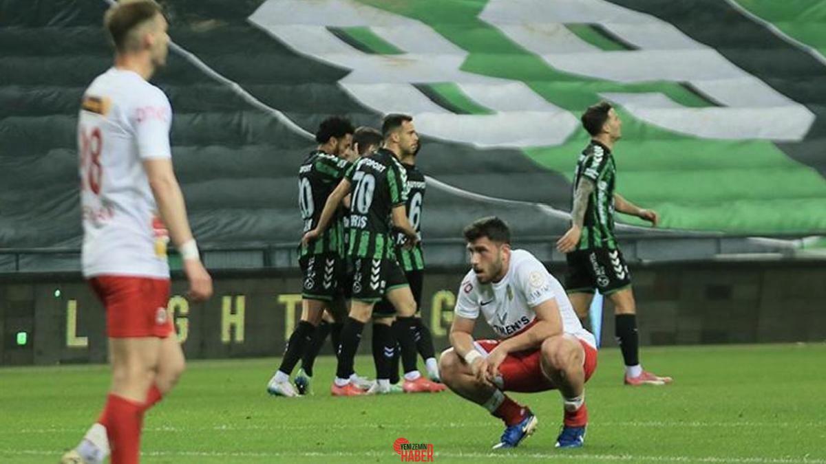 Trendyol 1. Lig'in 34. haftasında lider Kocaelispor, Yeni Malatyaspor'u 7-1