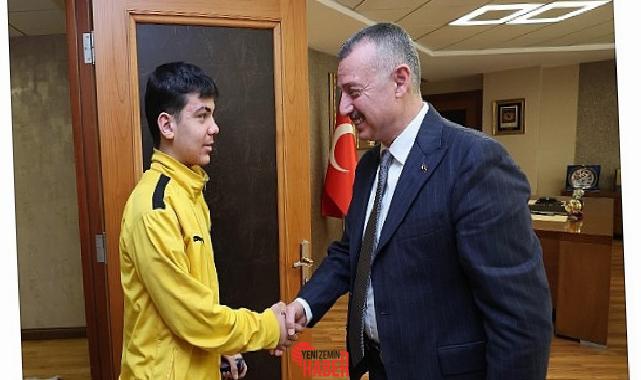 Kocaeli Büyükşehir Belediye Başkanı Doç.Dr. Tahir Büyükakın, 8 Şubat Cumartesi
