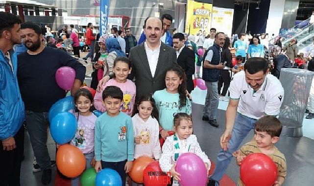 Konya Büyükşehir Belediye Başkanı Uğur İbrahim Altay, Konya Bilim Merkezi’nde