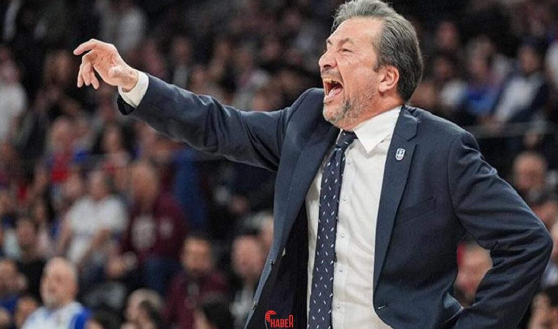Anadolu Efes Başantrenörü Luca Banchi kazandıkları Zalgiris Kaunas maçının akabinde