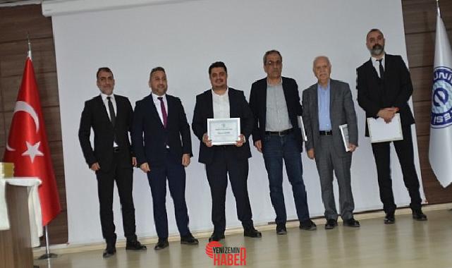 Mehmet Emin Resulzade Ege Üniversitesi Edebiyat Fakültesinde düzenlenen panelle  anıldı.