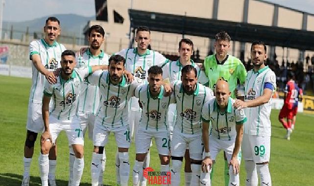 Aliağaspor FK birinci kere 2.lige yükselerek tarih yazdı. Nesine 3.Lig