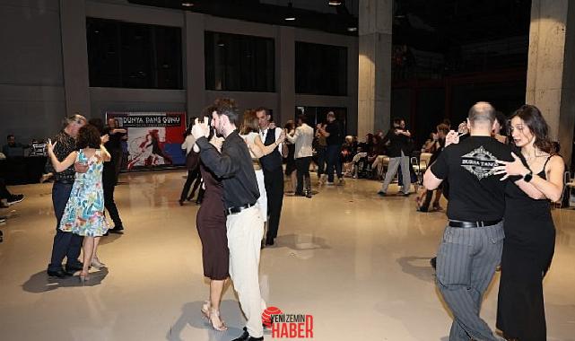 Nilüfer Belediyesi sanat atölyeleri eğitmenleri ve öğrencileri, Dünya Dans Günü’nü